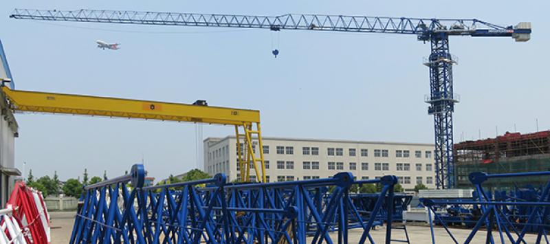 New flat-top tower cranes from Comansa CM